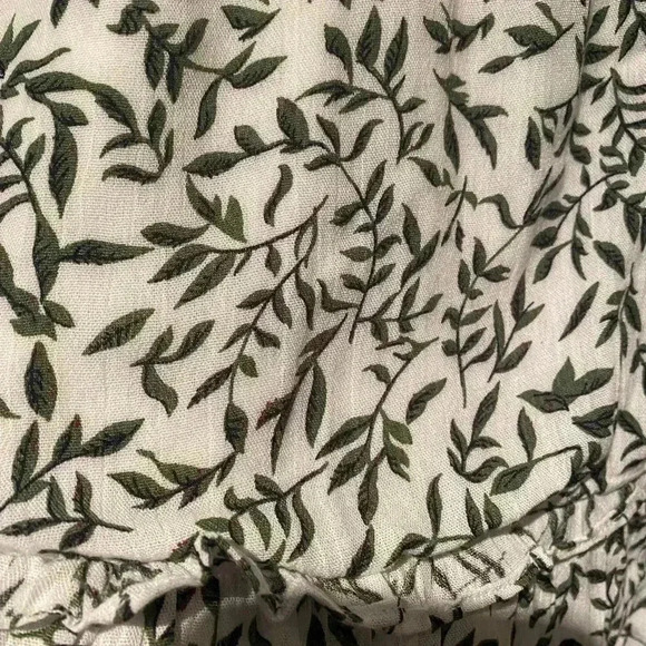 GIRL AND THE SUN MELTING RUFFLE SKIRT WHITE GREEN LEAF NWT SIZE M - Picture 4 of 9